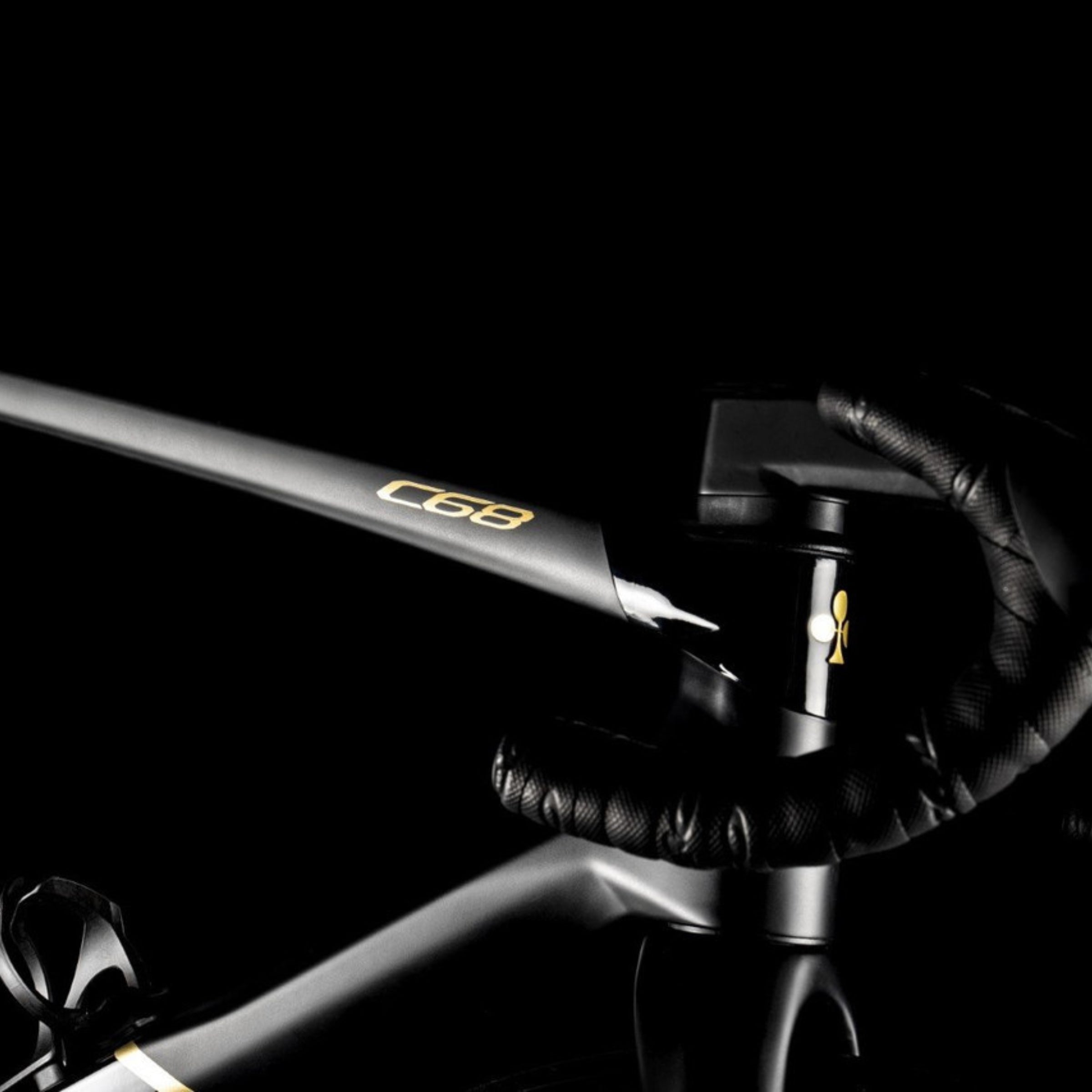 Colnago C68 Titanium Disc Road 2024 (Farbe HTBK) – Komplettaufbau