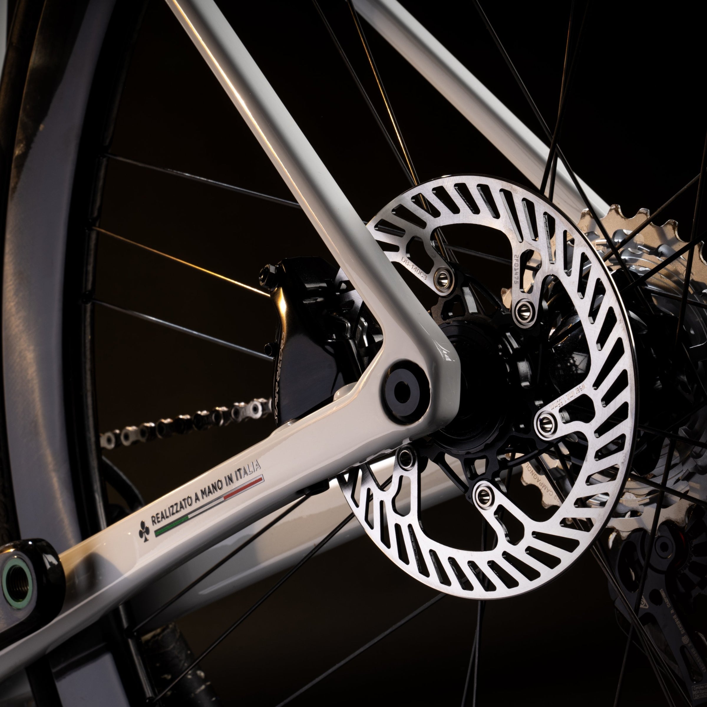 Colnago C68 Road 2024 Disc (Farbe HRGG) – Komplettaufbau