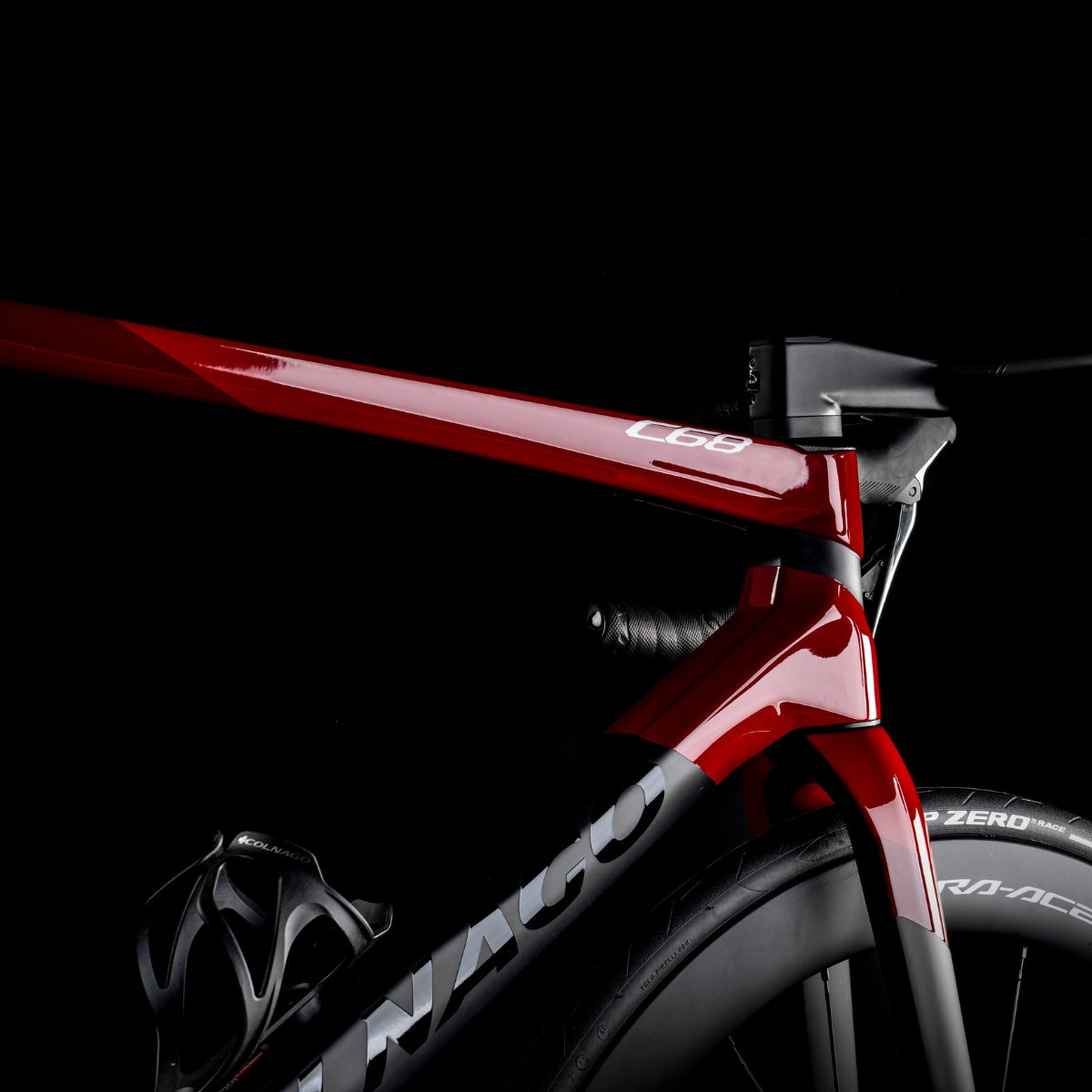 Colnago C68 Road 2024 Disc (Farbe HRRD) – Komplettaufbau