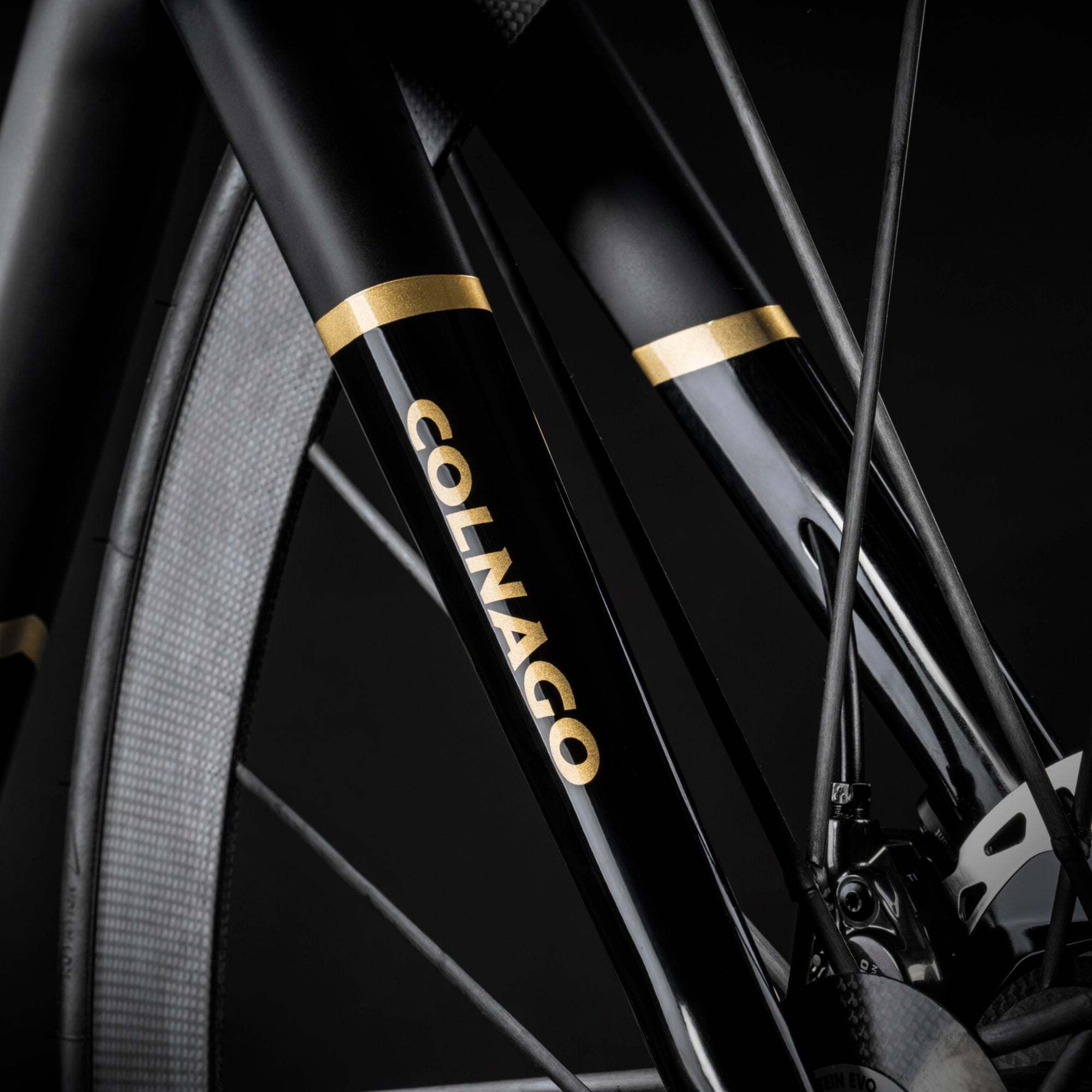 Colnago C68 Titanium Disc Road 2024 Kleur HTBK Complete bouw