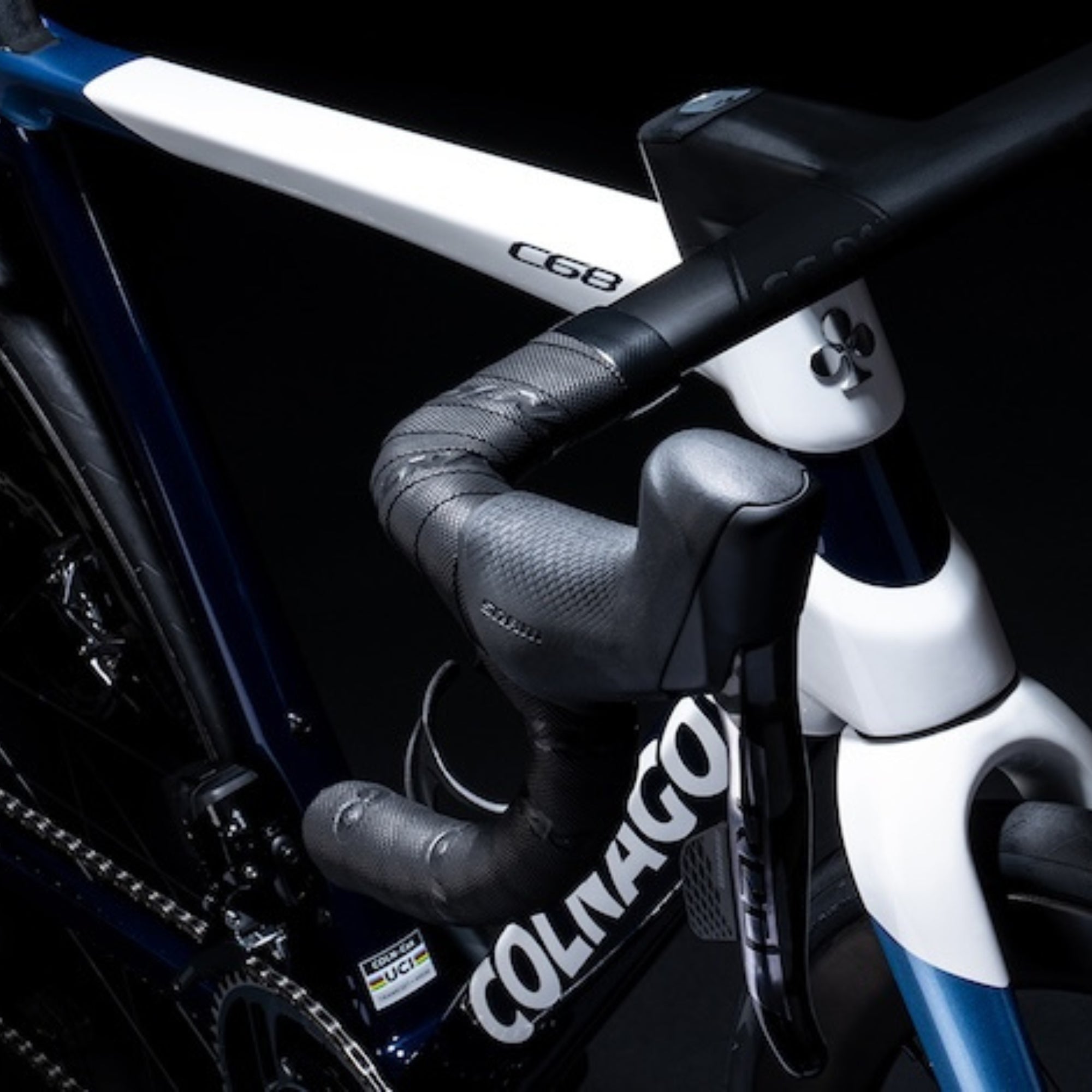 Colnago C68 Road 2024 Disc (Farbe HRBB) – Komplettaufbau