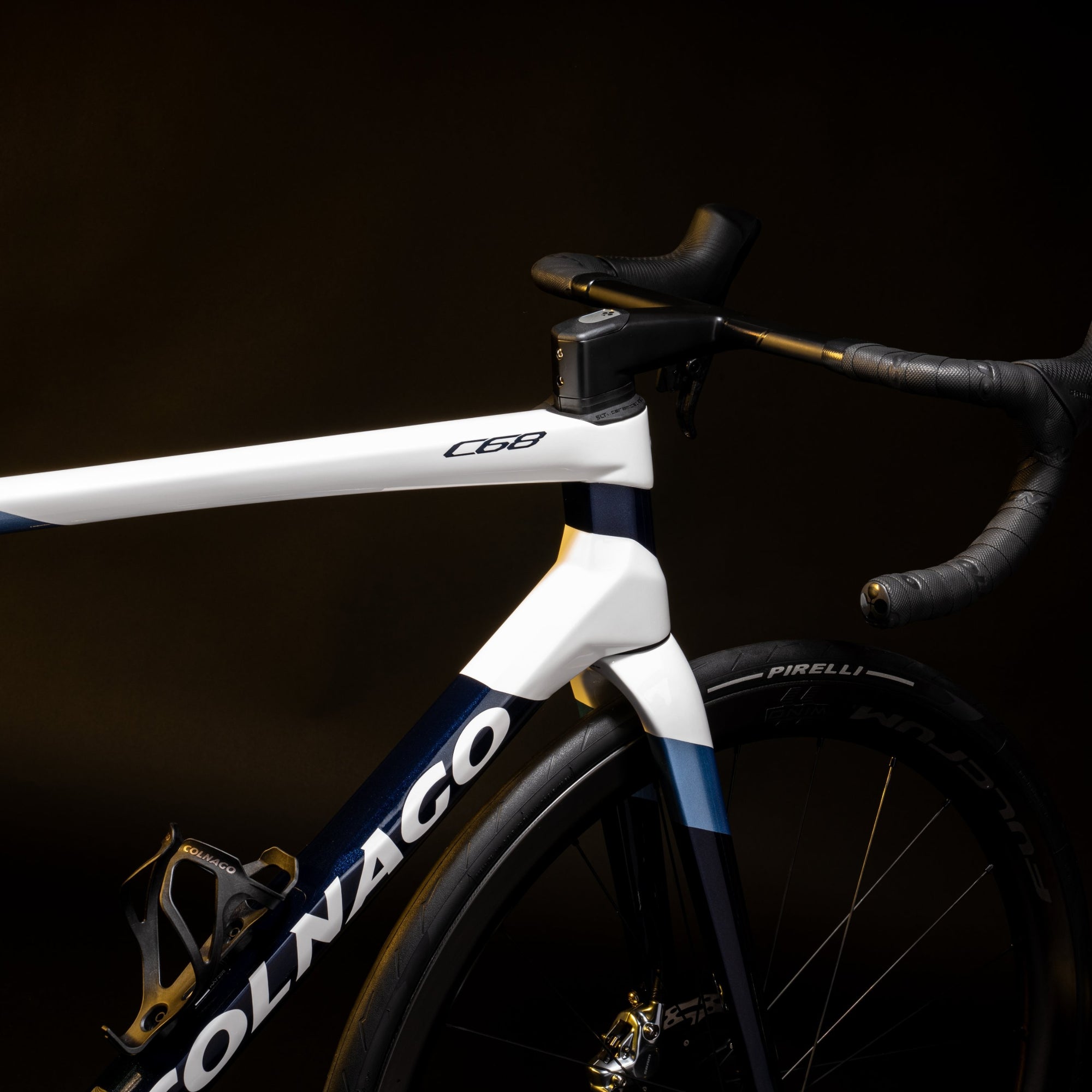 Colnago C68 Road 2024 Disc (Farbe HRBB) – Komplettaufbau