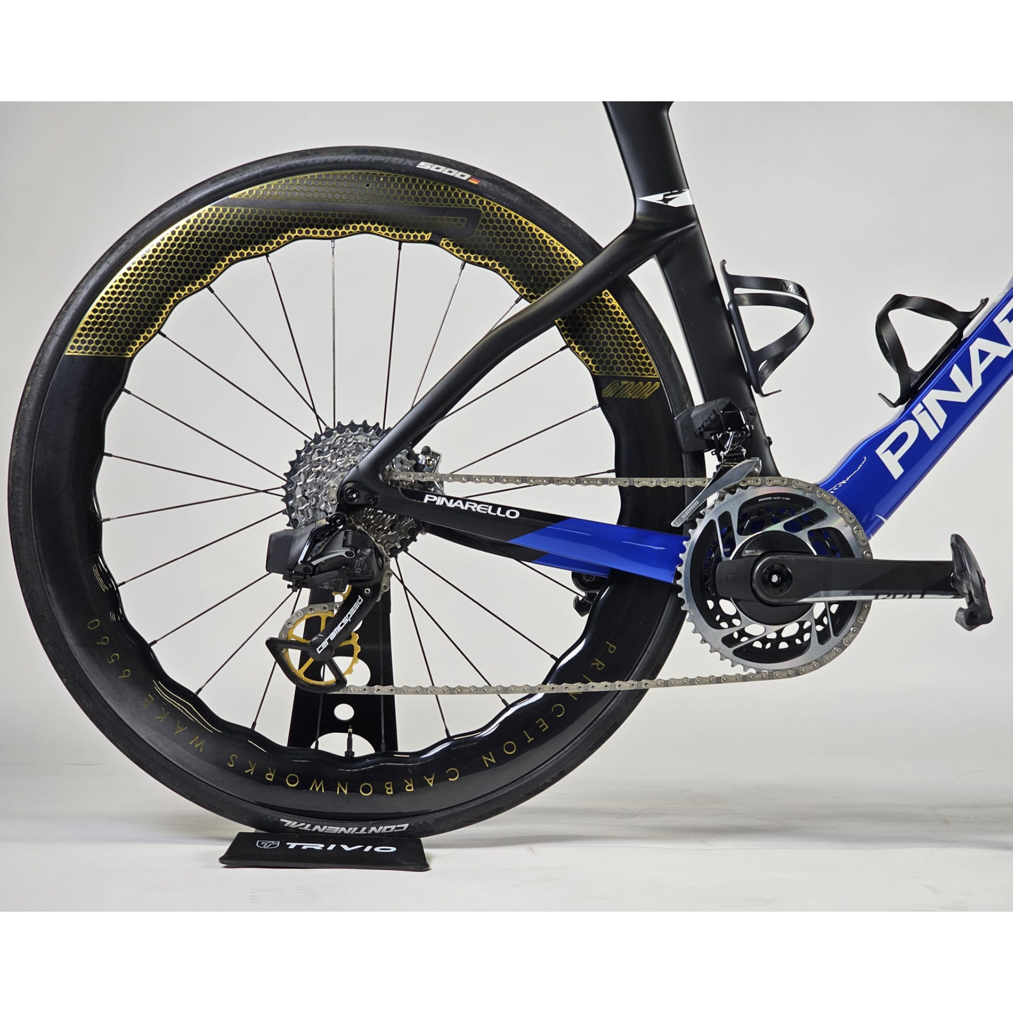 Pinarello Dogma F maat 56 Princeton Carbonworks Wake 6560