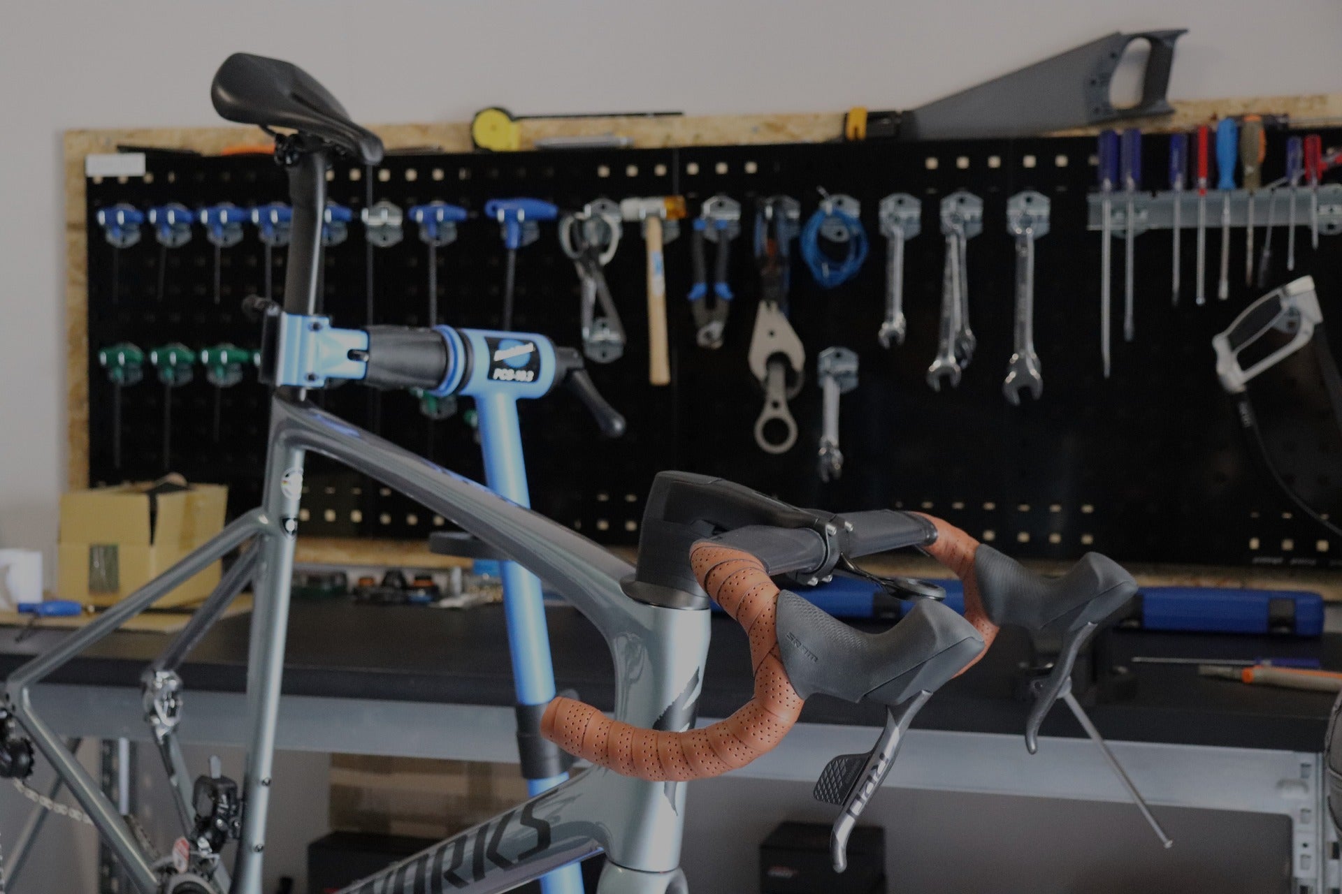 sportfiets-mountain-bike-racefiets-laten-repareren-service-onderhoud-s-works-specialized-trek-cube-scott-cervelo-pinarello1_1Ke9.jpg