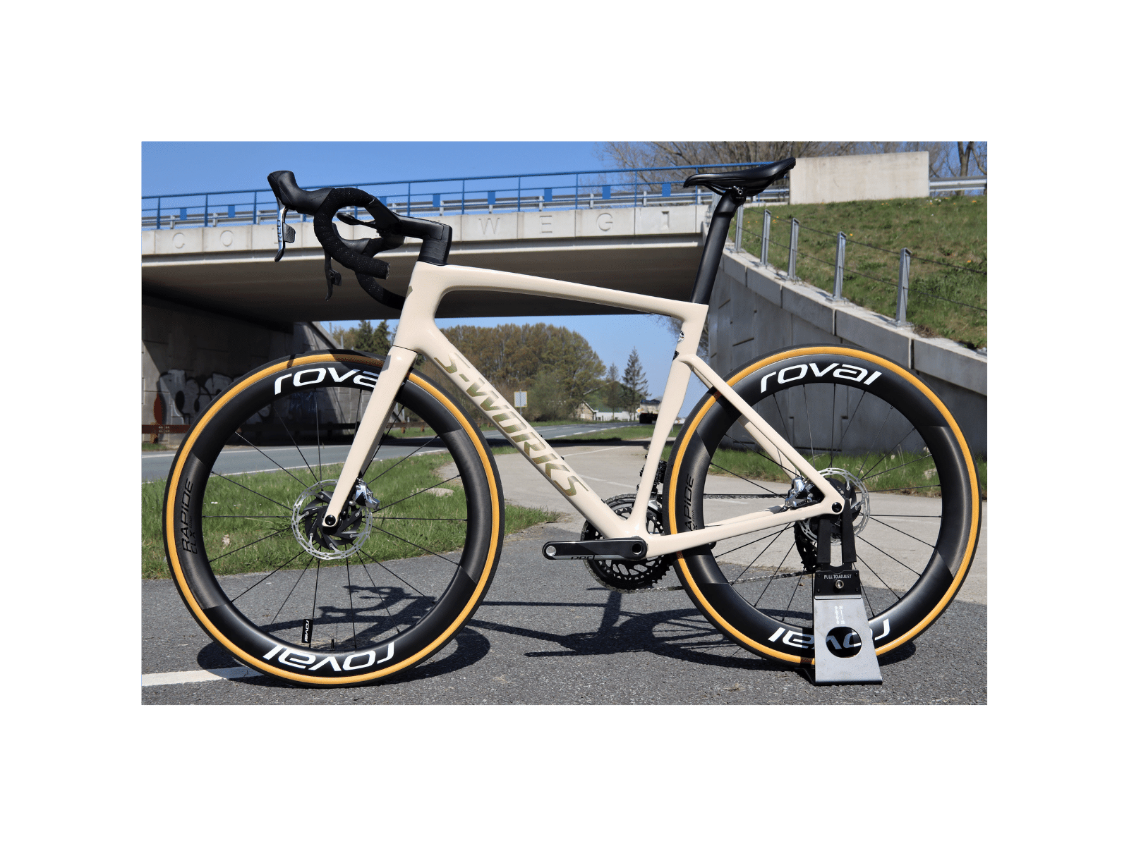 Specialized S-Works Tarmac SL7 racing bike Sram Red 2 x 12